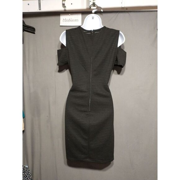 Bisou Bisou cold shoulder black dress 8 - Picture 2 of 4